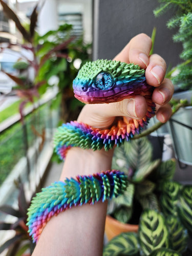 3D-Printed realistic long snake